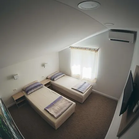 Daris Villa Blagaj