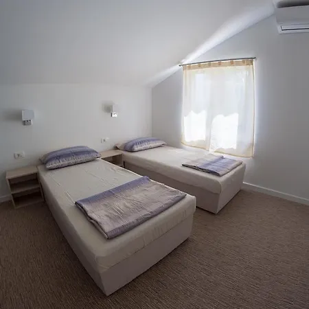 Daris Villa Blagaj